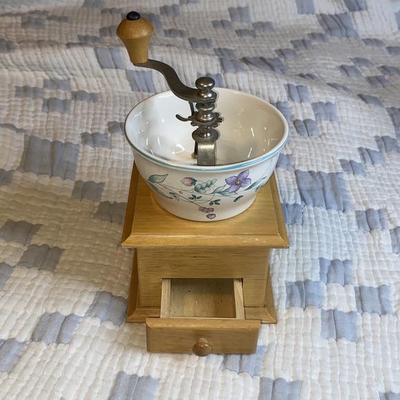 Pfaltzgraff Other - Vintage Pfaltzgraff April Pattern Violet Floral Manual Coffee Grinder 1990s
